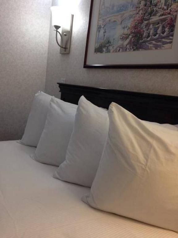 Ramada By Wyndham Abbotsford Hotel Ruang foto