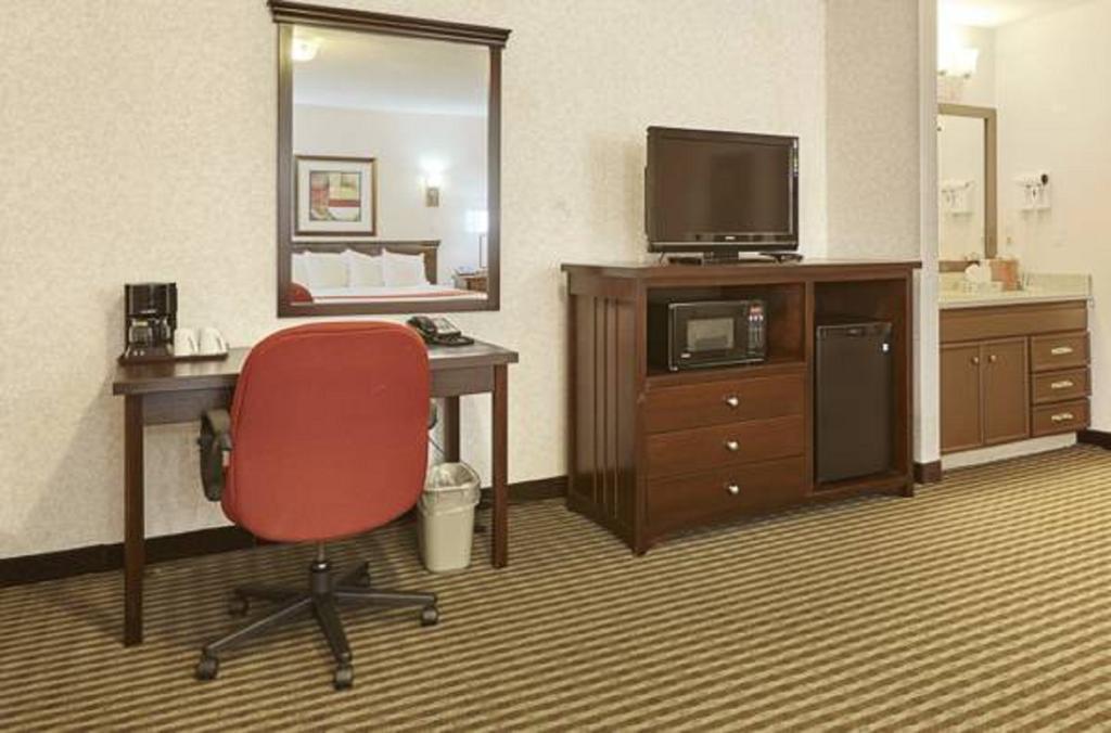 Ramada By Wyndham Abbotsford Hotel Ruang foto
