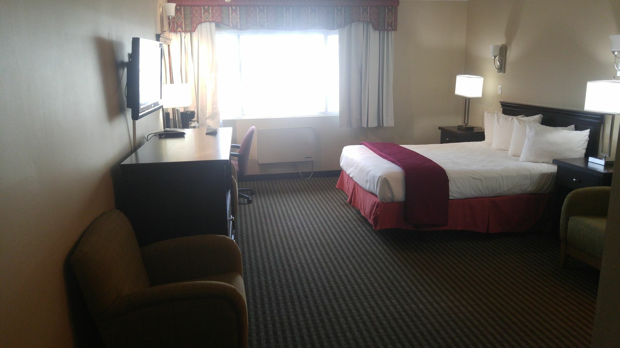 Ramada By Wyndham Abbotsford Hotel Bagian luar foto